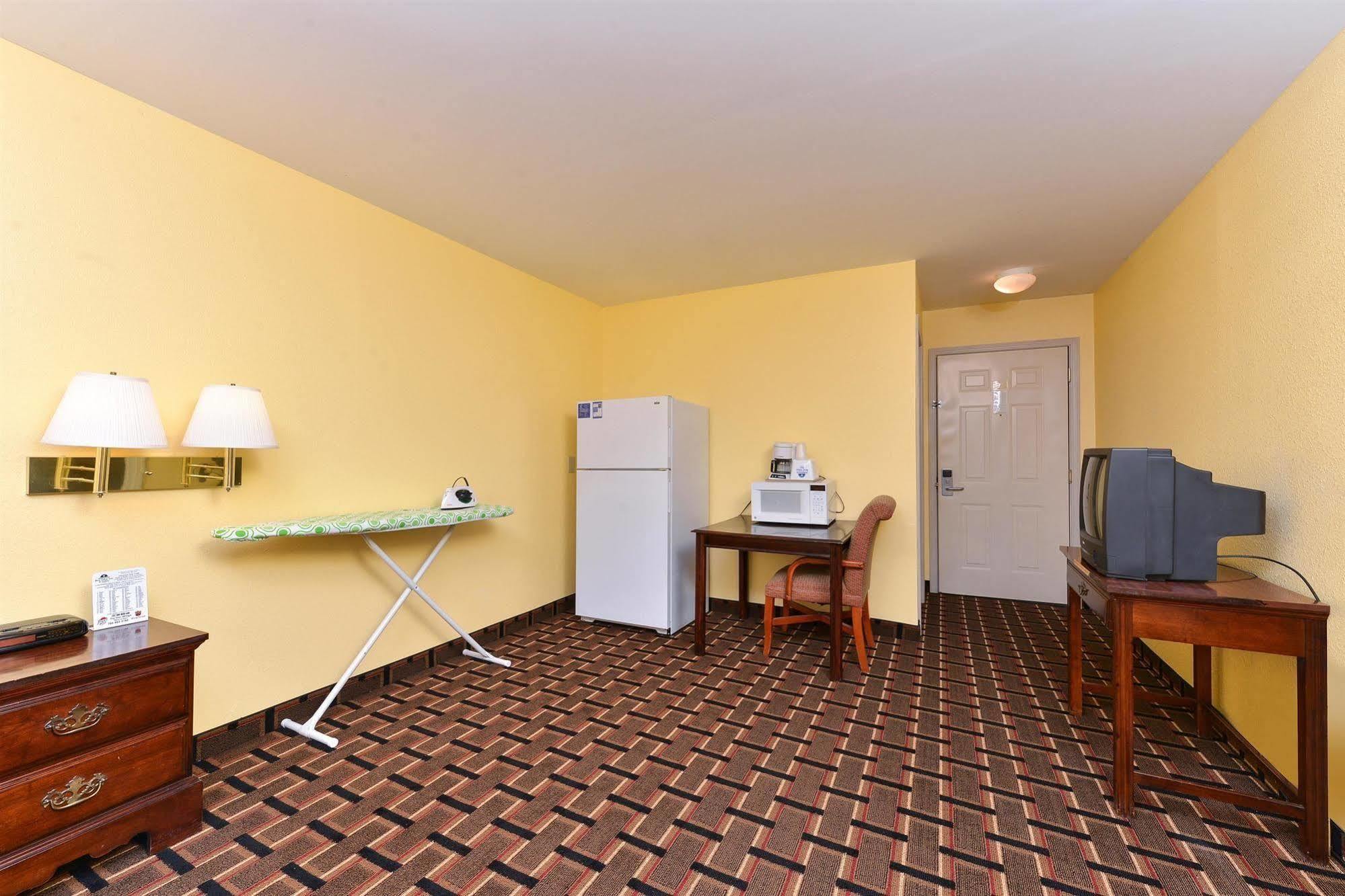Americas Best Value Inn&Suites Albemarle Exterior foto